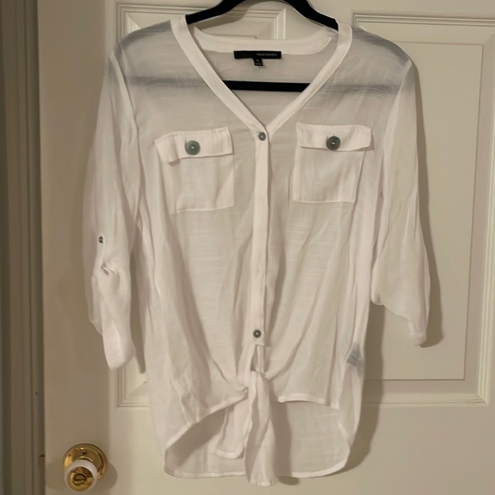 Harve Benard Med. Light weight blouse